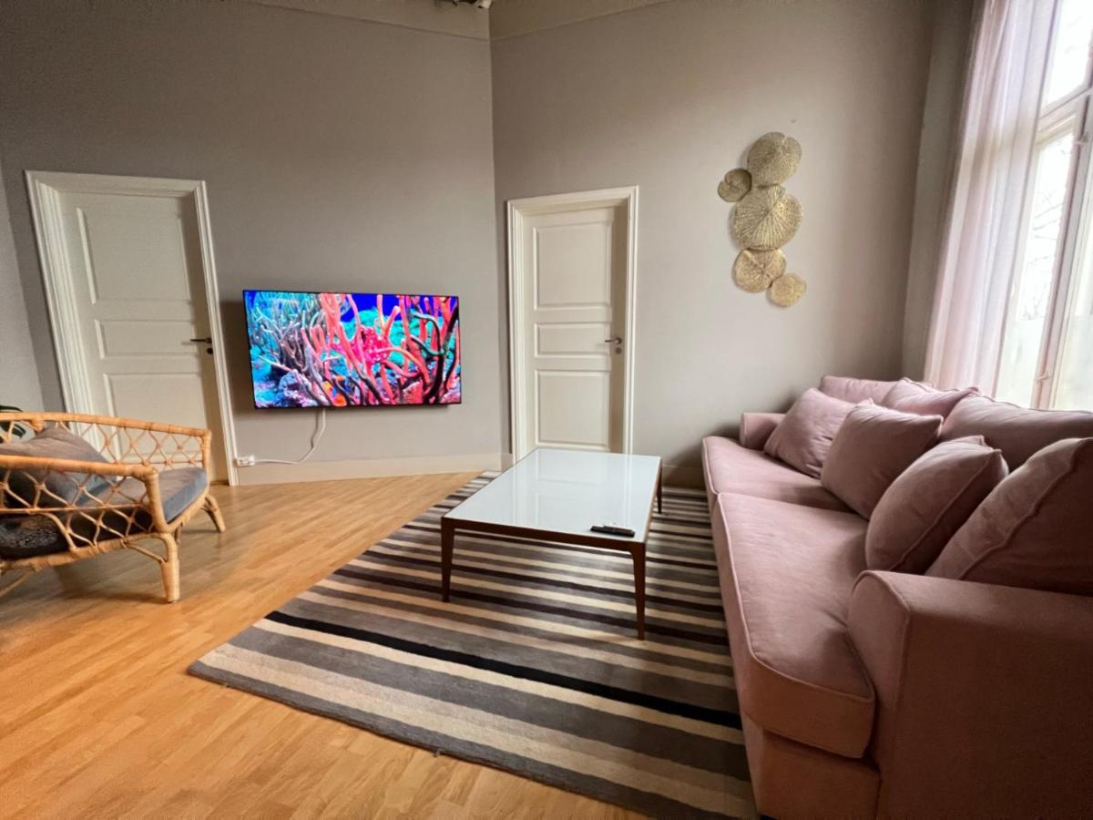 Fredrikstad Cicignon, Peaceful But Central With Garden, Parking And Long Stay Facilities Kültér fotó